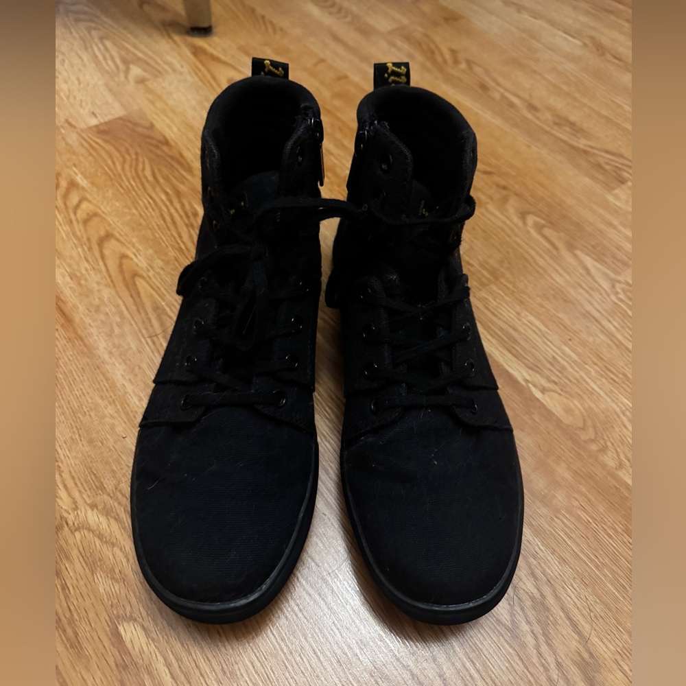 Dr. Martens Black ROZARYA II casual boot